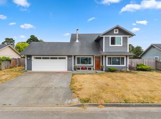 120 Victoria Ln, Crescent City, CA 95531