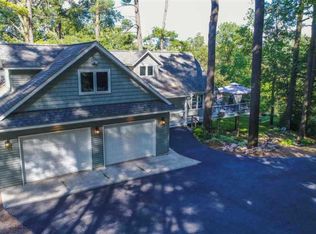 105 Grandview Ln, Iola, WI 54945
