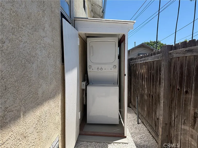 2629 1/2 Granada St — Photo 11