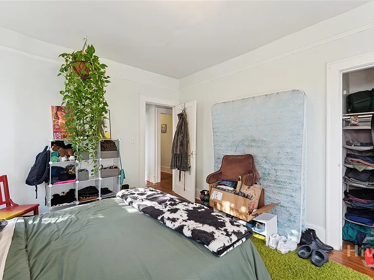 522 E 38th St #B — Photo 22