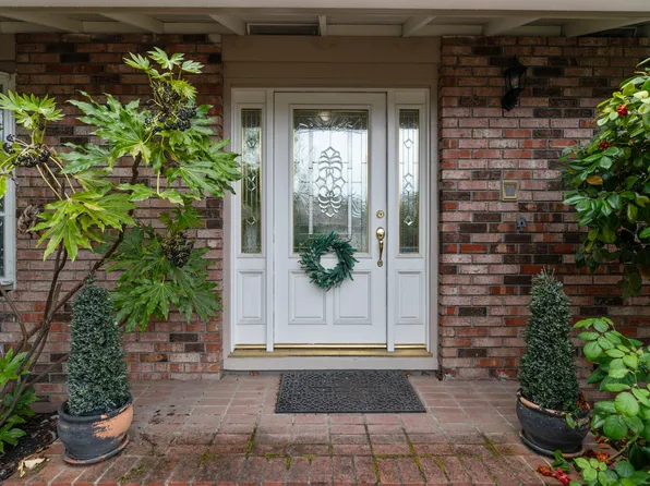 142 Burgess Ct, Danville, CA 94526