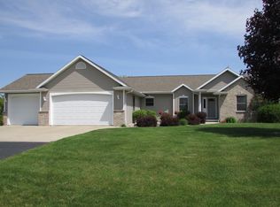 W7018 Everglade Rd, Greenville, WI 54942