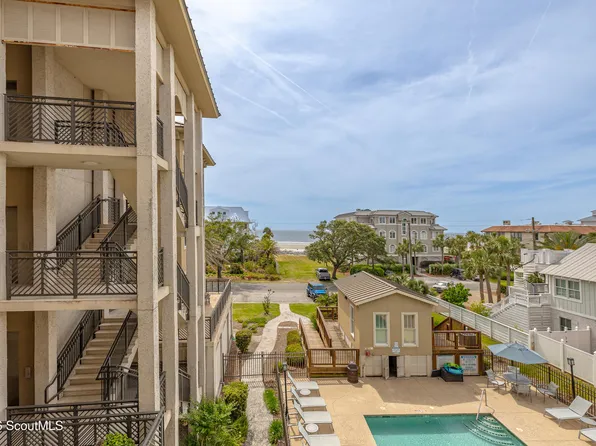 1015 Beachview Dr #206, Saint Simons Island, GA 31522