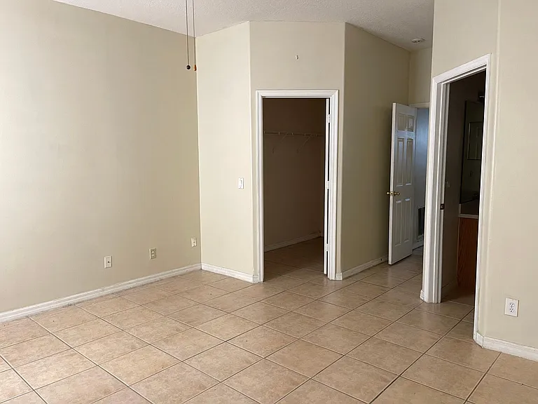 1602 Nestlewood Trl — Photo 6