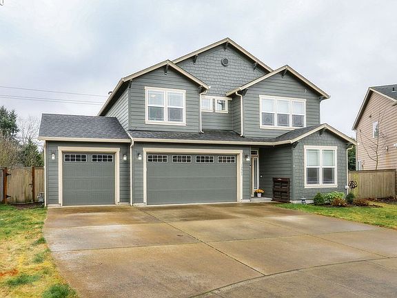 2nd image of 13903 NE 100th St