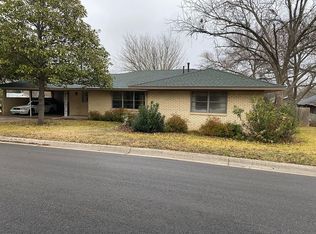 1501 S College St, Georgetown, TX 78626