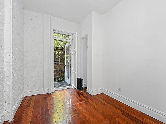 5th image of 316 W 19th St APT 1R