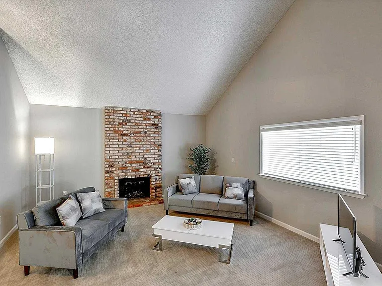 6429 McAbee Rd — Photo 2