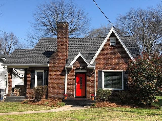 Quiet street in East Nashville. 3/2 with huge back yard.