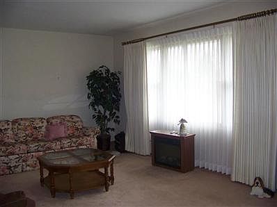 4th image of 2901 W 1st St