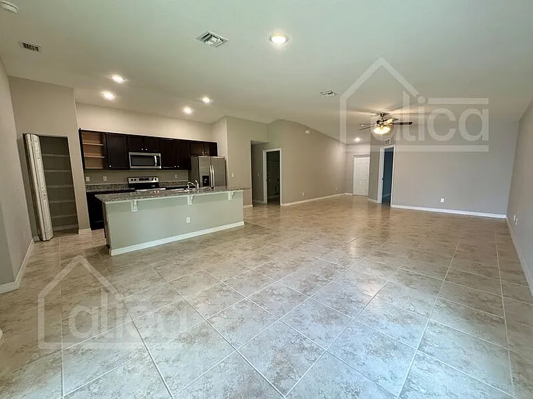 3271 Hale Ave SE — Photo 4