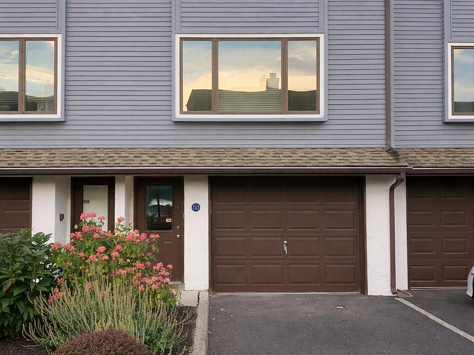 1st image of 213 Marina Dr