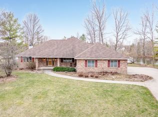 W165 N Lake Sandia Dr, Krakow, WI 54137