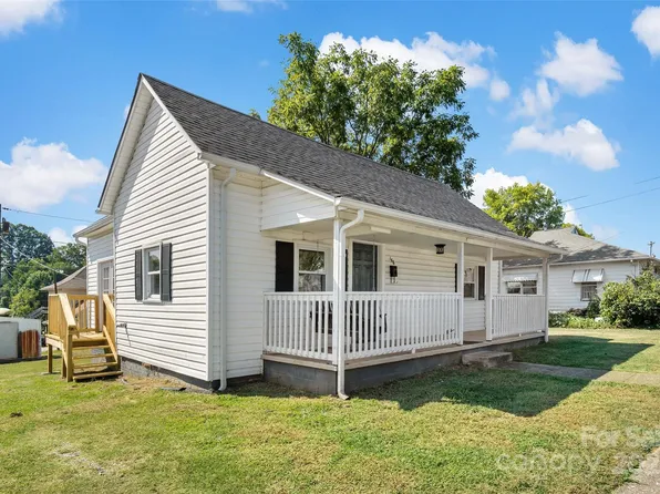 156 6th Em St #6, Marion, NC 28752