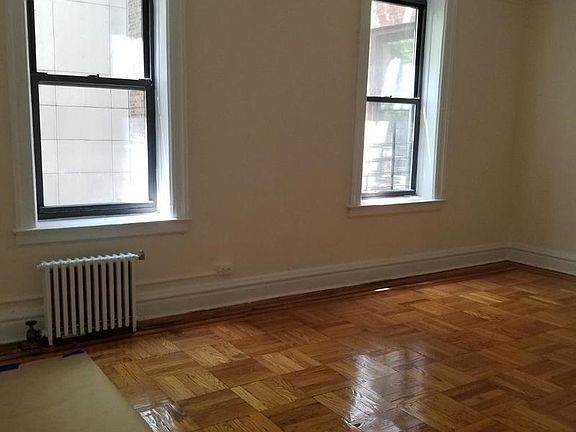 3rd image of 4863 Broadway APT 3P