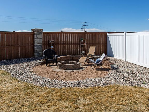 5th image of 1065 Mount Columbia Dr