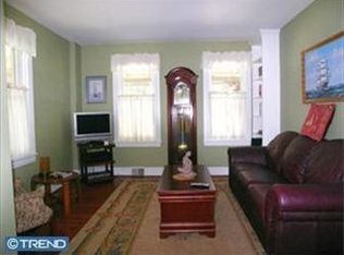 256 Linden St, Moorestown, NJ 08057