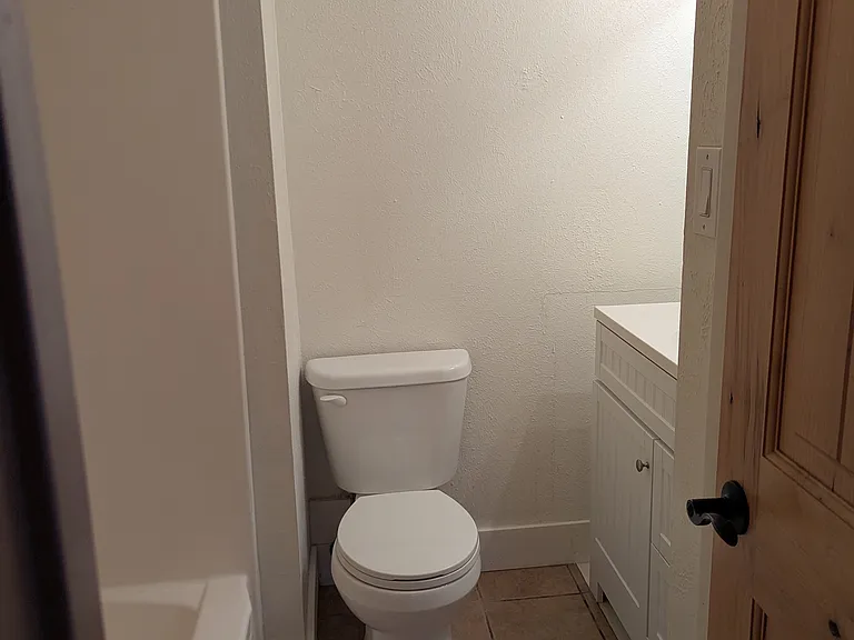 2562 Cortina Ln — Photo 18