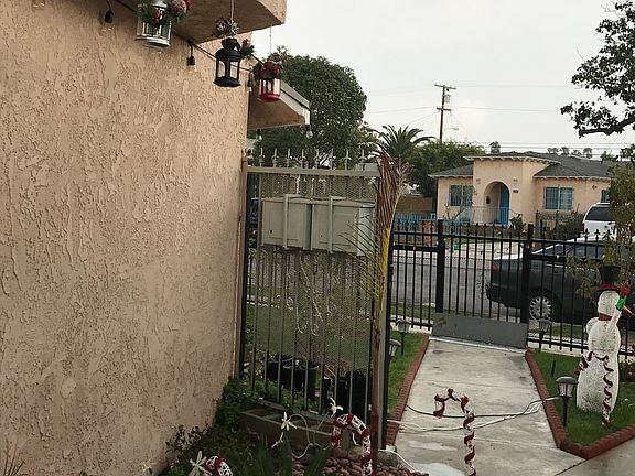 3rd image of 1937 Olive Ave