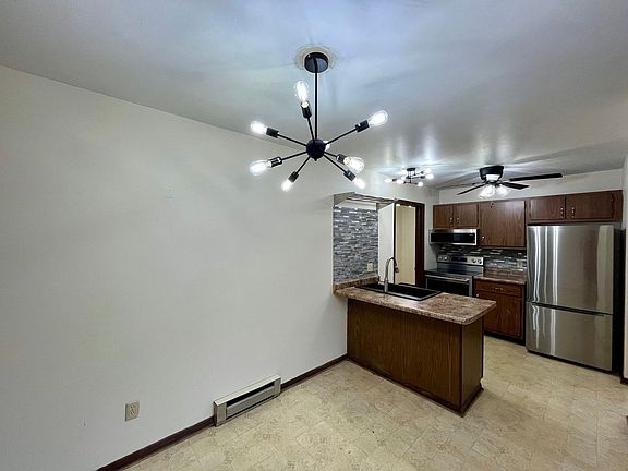 4th image of 1010 Sawyer Dr #207