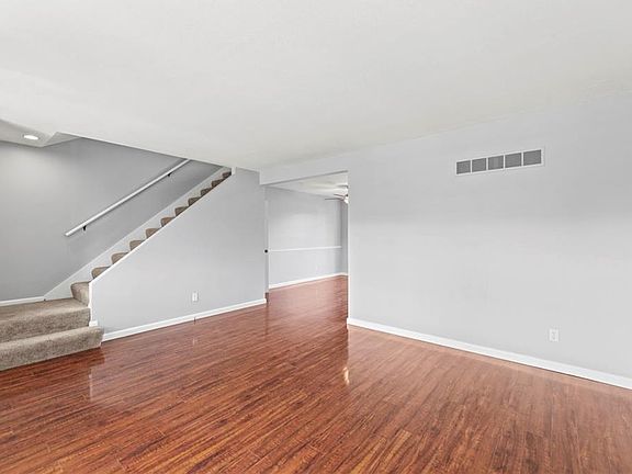 4th image of 6807 N Askew Cir