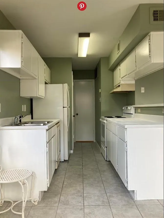 1 bed, 704 sqft, $1,000 — Photo 4