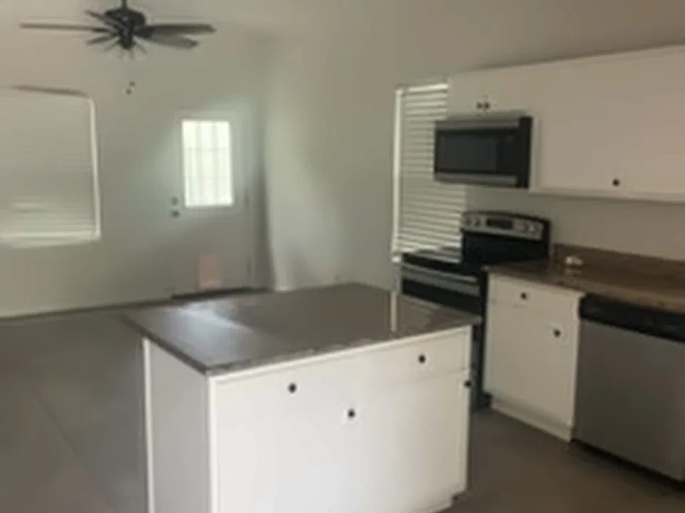 1492 Cloud Ln #F