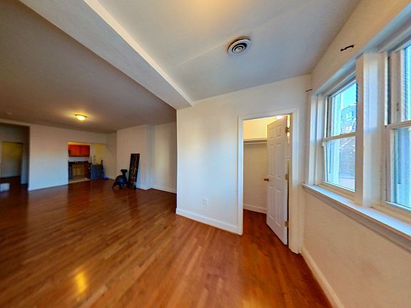 2nd image of 807 Saint Paul St APT 1B