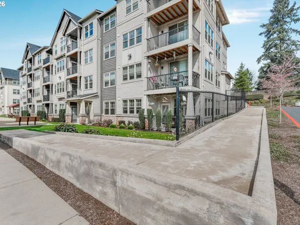 17126 SW Snowdale St Unit 102, Beaverton, OR 97007