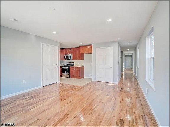 3rd image of 304 Sanford St #1