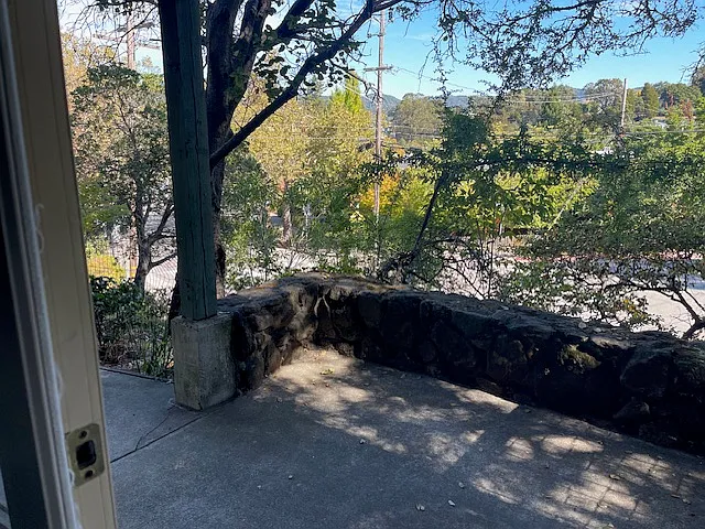 D St, San Rafael — Photo 4
