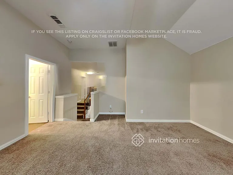 2206 Kingsley Dr — Photo 12