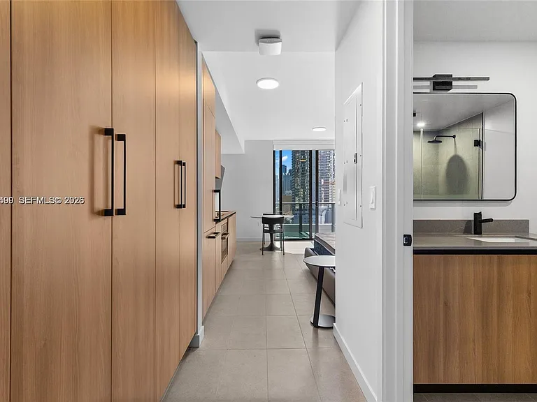 121 NE 5th St #1109 — Photo 9