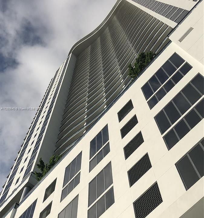 2nd image of 1600 NE 1st Ave Unit 3305