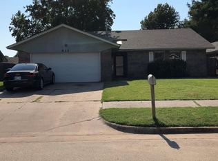 813 N Platt Cir, Moore, OK 73170