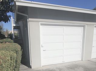 1210 Hoover St, Menlo Park, CA 94025