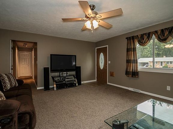 2nd image of 37024 Shoreham Dr