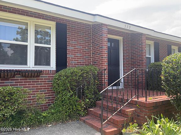 3rd image of 539 Martin Ln