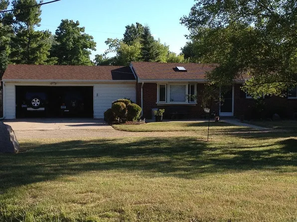 25172 22 Mile Rd, Chesterfield, MI 48051