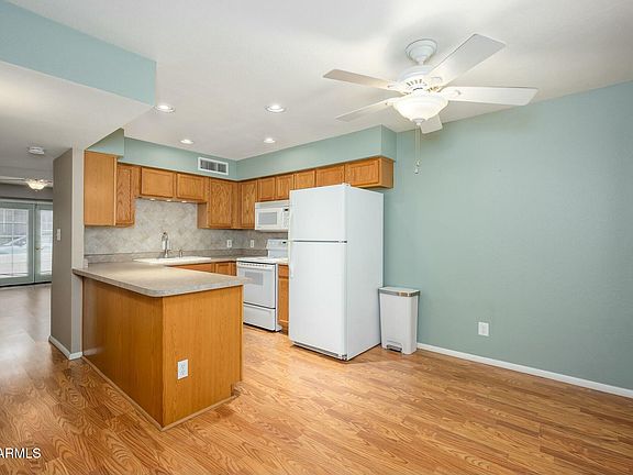 4th image of 7827 E Parkview Drive