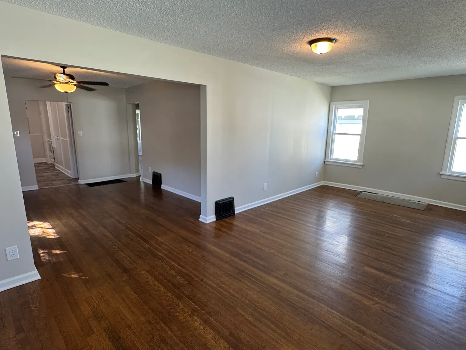 2 bed, 962 sqft, $1,100 — Photo 4