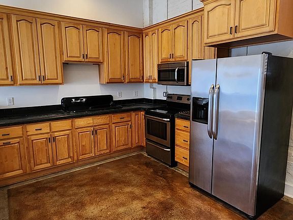 4th image of 726 Shawnee St #B