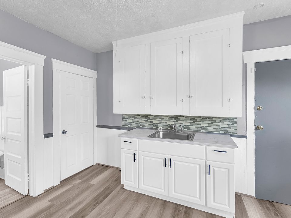 1st image of 2177 W 83rd St #Up