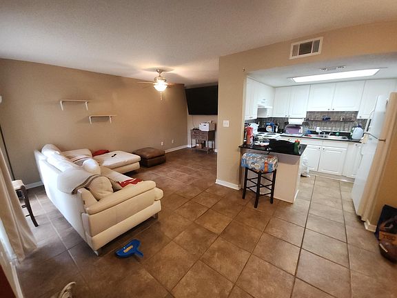 4th image of 317 Hayden Rd APT 10