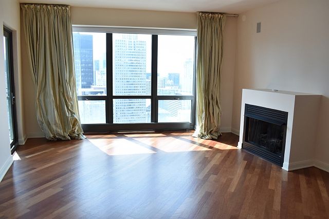 1st image of 130 N Garland Ct APT 4702