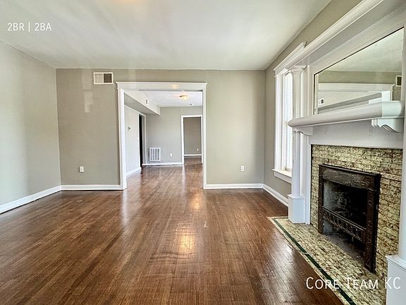 2nd image of 2547 Cherry St APT 2S