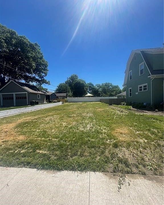 2nd image of 2904 Roanoke Ave