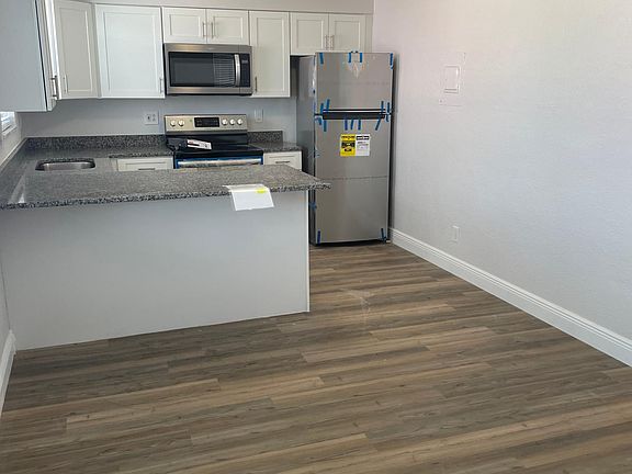 4th image of 121 Marcelle Ave APT 3