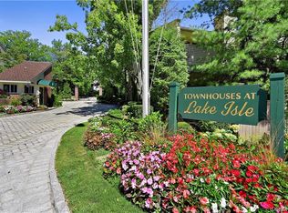 40 Waterside Close, Eastchester, NY 10709
