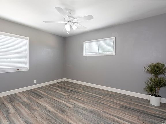 5th image of 15628 Graystone Ave